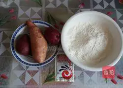 How to make Chinese Valentine's Day Rose Roll Illustration 1