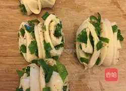 Illustration of how to make pepper, salt and scallion rolls (nutritious breakfast) 13