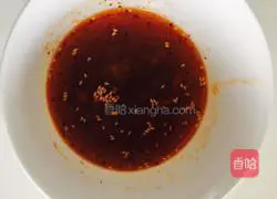 Illustration of how to make spicy cold noodles 3