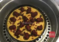 Illustration of how to make pumpkin hair cake 12