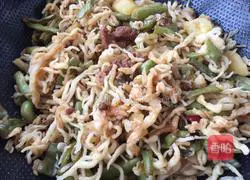 Illustration of braised noodles 7