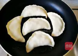 Illustration of making celery box 11