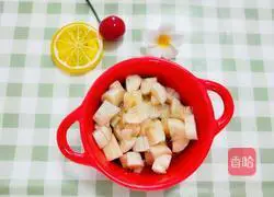 Baby complementary food banana oatmeal porridge recipe illustration 2