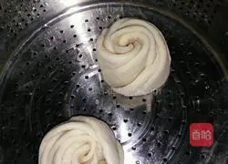 Rose-shaped roll Practice illustration 3