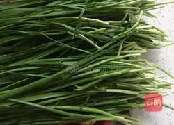 Illustration of how to make leek box 4