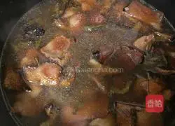 Illustration of braised rice with pickled beans and bacon 11