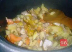 Rice cooker version – Potato and mushroom braised rice recipe 5