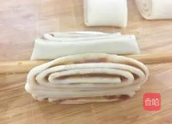 Illustration of how to make bean paste rolls 19