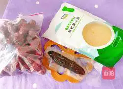 Illustration of how to make sea cucumber and millet porridge 2