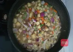 Illustration of how to make curry chicken rice 7