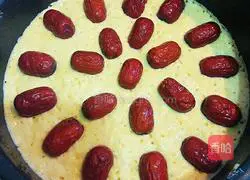 Illustration of how to make cornmeal and red date cake 6 