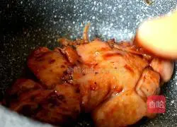 Illustration of how to make chicken drumsticks 16