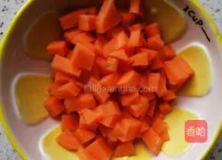 Illustration of how to make braised rice with one tomato 3