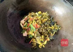 Illustration of how to make pickled cabbage rice noodles 6