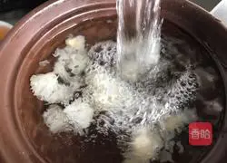 Illustration of how to make white fungus and millet porridge 3