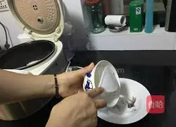 Illustration of how to make fragrant beef (steak) rice bowl 10