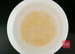 Illustration of how to make celery and pork liver porridge (baby food supplement) 1