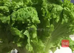 Illustration of how to make Vietnamese spring rolls 14