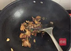 Illustration of how to make braised beans and noodles 3