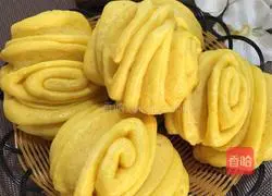 Illustration of how to make carrot milk rolls 1