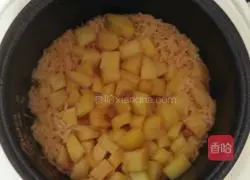 Illustration of braised fermented fermented potato rice 5