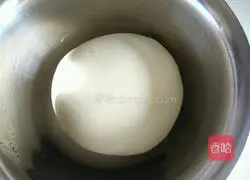 Illustration of how to make coconut flower rolls 9