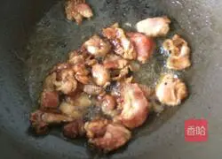 Illustration of braised beans and noodles 4