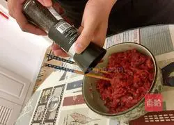 Illustration of making double beef burger 2