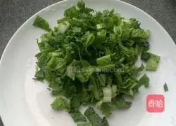 Illustration of how to make peanut and vegetable porridge 3