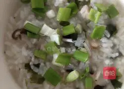 Illustration of how to make seafood porridge 6