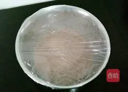 Illustration of how to make cocoa and sesame milk-flavored hair cake 5