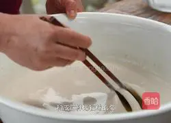 Illustration of how to make sweet and soft rice cakes by grinding rice into powder, delicious and easy to digest 1
