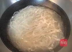 Vietnamese Beef Pho Recipe Illustration 5