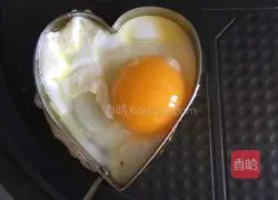 Illustration of how to make bacon burger 3