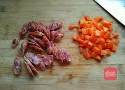 Illustration of how to make sausage braised rice 2