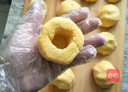 Illustration of how to make Wo Wo Tou (Yi Ku Si Sweet Rice) 6