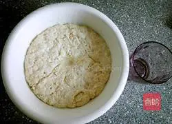 Illustration of making large flower rolls 1