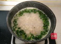 Illustration of how to make leek and clam seafood soup 11