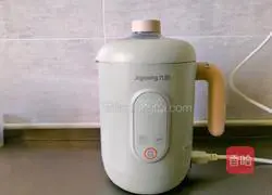 This will make it fragrant, smooth and rich Illustration of how to make thick glutinous rice porridge 5