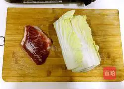 Illustration of how to make homemade pot stickers 1