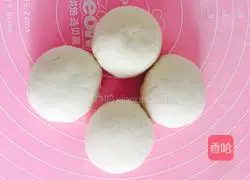 Illustration of how to make ham rolls 2