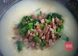 Illustration of how to make pork liver and spinach porridge 6