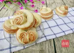 Illustration of two-color flower rolls 18 