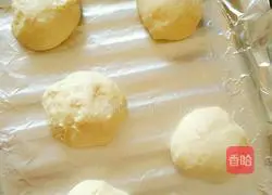 Illustration of how to make Polish super-soft all-purpose hamburger dough 9