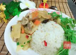 Illustration of how to make rice with diced potatoes and meat 8