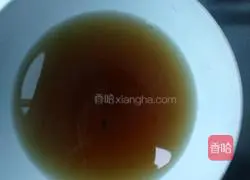 Illustration of how to make cornmeal cakes 1