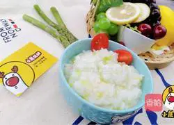 Fresh baby cabbage and shrimp porridge with low fat and easy digestion for 10-month-old babies [Xiaolu Youxian] Illustration of how to do it 9