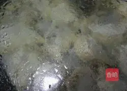 Illustration of how to make Tianjin pot stickers 4