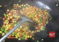 Cantonese Sausage Claypot Rice Recipe Illustration 4