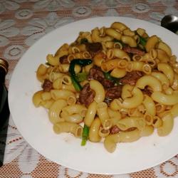 Stir-fried Macaroni with Beef and Vegetables